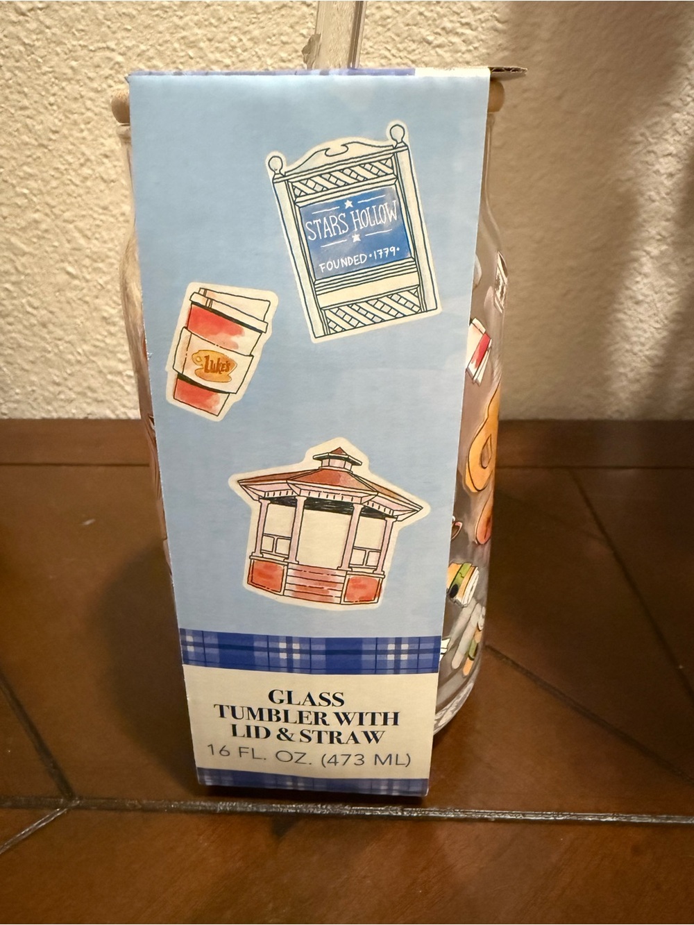 Gilmore Girls- ‘Luke's’ 16 oz Glass Tumbler ft Multi-Cup Accents w/ lid & straw - Picture 3 of 5